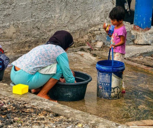 Tại sao nhiều người làm việc cả đời vẫn sống dưới đáy xã hội? Câu trả lời và cách giải quyết dưới đây rất đáng suy ngẫm
