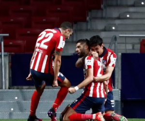 Đánh bại Real Sociedad, Atletico Madrid chạm tay vào chức vô địch La Liga