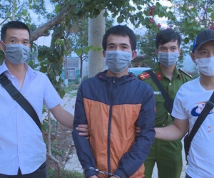 Vụ cướp giật điện thoại của cháu bé gây xôn xao dư luận: Bắt giữ anh em Tí - Ty