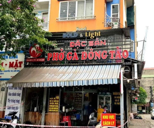Phong toả quán phở ở Văn Quán liên quan đến ca dương tính SARS-CoV-2