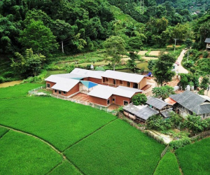 Ngôi trường của người dân tộc Thái ở Sơn La đẹp như tranh vẽ