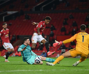 Hủy diệt Quỷ đỏ, The Kop áp sát top 4