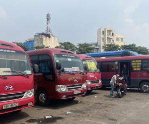 TP.HCM yêu cầu xe khách, taxi không dừng và đón trả khách tại vùng có dịch từ 0h ngày 15/5