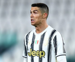 Bà Dolores yêu cầu Ronaldo về đá cho Sporting Lisbon