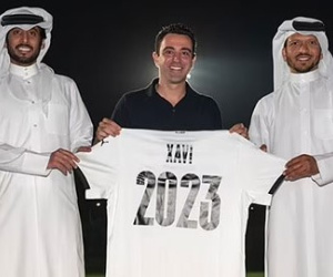 Xavi ký mới hợp đồng mới với CLB Al-Sadd, tự bịt đường về Barca