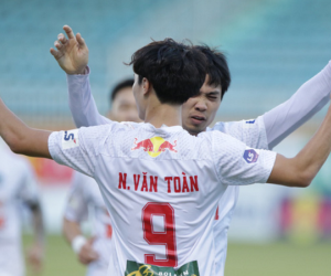 Từ chối hợp đồng 'trăm tỷ' cho Công Phượng - Văn Toàn, bầu Đức thất bại với tham vọng lịch sử
