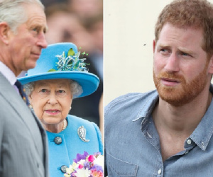 Hậu cuộc phỏng vấn tai tiếng của Harry: Nữ hoàng có động thái đầu tiên khiến cháu trai phải ngẫm lại mình, Thái tử Charles cúi đầu bất lực