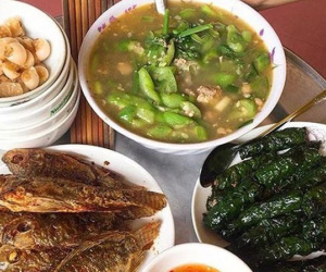 Cho nước mắm vào canh, người phụ nữ bị mẹ chồng mỉa mai 'nhà quê' và dòng tin nhắn 'giẫm vào đuôi' của chồng