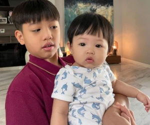 Cường Đô La khoe ảnh Subeo bế Suchin, nhìn vào thấy ngay điểm giống nhau như đúc của hai anh em