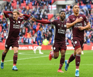 VAR cứu thua, Leicester City hạ Chelsea vô địch FA Cup