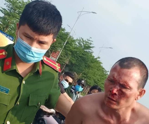 Hà Nội: Khống chế, bắt giữ đối tượng đâm trọng thương tài xế, cướp taxi khi đang bị truy nã vì tội giết người