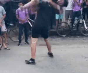 Đấu MMA đường phố, võ sĩ ra đòn quá tàn bạo khiến dư luận Việt Nam phẫn nộ