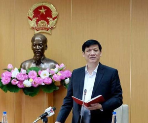 Số ca mắc Covid-19 liên tục tăng: Bộ trưởng Bộ Y tế nói gì về giãn cách xã hội?