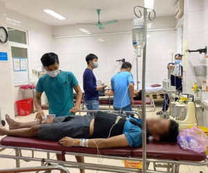 Cảnh sát đột kích khách sạn, nhiều con bạc nhảy lầu... nhập viện