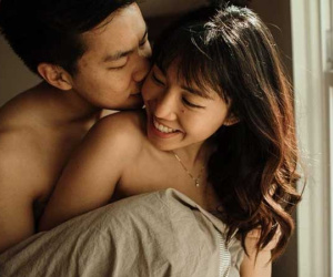 Tuyệt đỉnh thăng hoa của cặp đôi thử 'yêu' trong phòng bếp và màn dẫn dụ ông xã ngây dại đến từ cô vợ 'lắm chiêu'