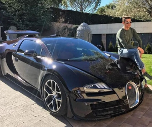 Ronaldo chuyển loạt siêu xe khỏi nhà trong đêm, sẵn sàng chia tay Juventus