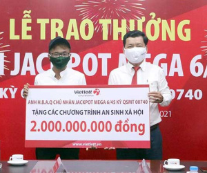 Bỏ mặt nạ, nam thanh niên ở Cần Thơ đeo khẩu trang phòng dịch nhận giải Jackpot 70 tỷ đồng