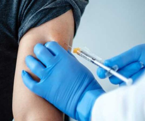 Vắc xin Covid-19 khó ngăn biến thể Ấn Độ lây lan