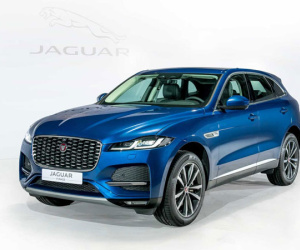 Jaguar Việt Nam trình làng mẫu SUV F-Pace mới tại Việt Nam, giá từ 3,489 tỷ đồng