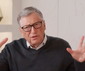 Tỷ phú Bill Gates vẫn đeo nhẫn cưới sau tuyên bố ly hôn