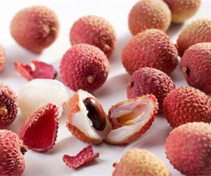 Bé trai 3 tuổi tử vong thương tâm do hóc hạt vải