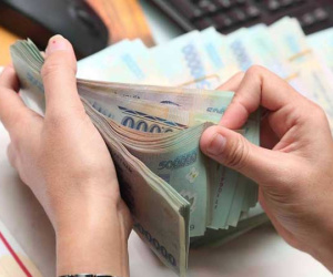 Lãi suất liên ngân hàng tăng mạnh, nhà băng chuyển vay mượn lẫn nhau