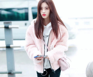 Cúc Tịnh Y được coi là mỹ nhân hoàn hảo nhưng lại bị 'bóc phốt' nhược điểm bởi chính item này