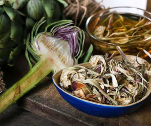 Dùng trà atisô giải nhiệt mùa hè, thải độc, làm đẹp da: Chuyên gia khuyến cáo tuyệt đối không được lạm dụng vì lý do này!