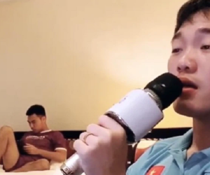 Xuân Trường hát Đông Kiếm Em cực ngọt ngào, Đức Huy chơi game phá vỡ bầu không khí