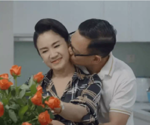 Hướng dương ngược nắng: Hoàng hỏi cưới Minh, ông Quân hôn bà Cúc, dàn sao hé lộ những điều chưa bao giờ kể