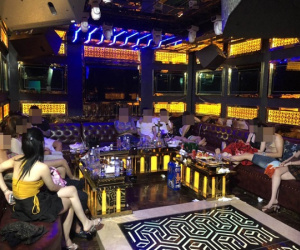 Cả trăm 'dân chơi' dương tính ma tuý tại quán karaoke, khách sạn... ở Sài Gòn