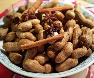 Đậu phộng được ví như 'hạt trường sinh', ăn thường xuyên rất tốt nhưng 3 nhóm người này tuyệt nhiên cần tránh