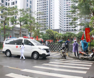Phong tỏa 4 tòa nhà ở khu đô thị Goldmark City vì có ca nghi nhiễm nCoV từng tham gia hỗ trợ bầu cử