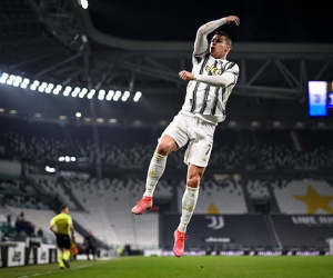 Ronaldo đi vào lịch sử bóng đá thế giới
