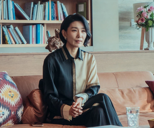 Rửa mắt với loạt outfit của 'mợ cả' U50 phim Mine: Con dâu nhà siêu giàu phải sang chảnh bức người thế này chứ!