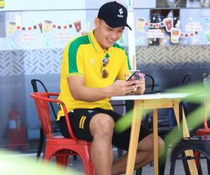 Loạt ảnh đời thường chuẩn 'nam thần' của người hùng tuyển futsal Việt Nam