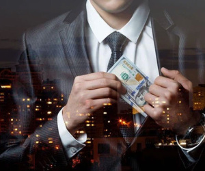 'Đệ nhất lừa đảo' từ thiện ở Mỹ: Quyên góp được hàng tỷ USD rồi dùng tiền mua nhà, bao nuôi bồ nhí, kết cục ngồi tù và chết vì ung thư trong đau đớn