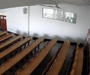 Rò rỉ video đôi sinh viên quan hệ ngay trên giảng đường, cô gái dính tin đồn tự sát, cảnh sát vào cuộc điều tra