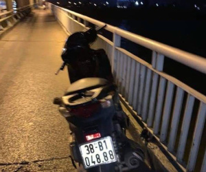 Vụ thầy giáo trẻ nghi nhảy cầu tự tử để lại xe máy SH: Thi thể có 3 viên đạn trên đầu