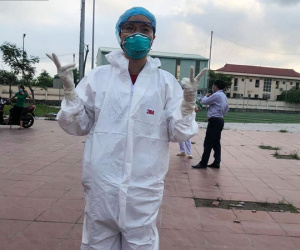 Nước mắt nữ bác sĩ tại tâm dịch Bắc Giang khi nghe giọng con gái 3 tuổi qua điện thoại: 'Mẹ bắt hết con Covid rồi về với con...'