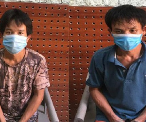 Con trai thả diều không đeo khẩu trang bị xử lý, bố và chú đuổi chém công an