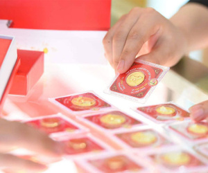 Giá vàng hôm nay 31/5: Vượt lên đỉnh mới
