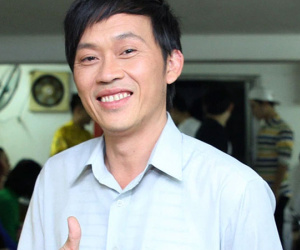 Sau ồn ào 'ngâm' 13,7 tỷ đồng, phía Hoài Linh bắt đầu loạt hoạt động giải ngân: Đã đến 4 địa phương, trao 4,57 tỷ đồng cho bà con vùng lũ