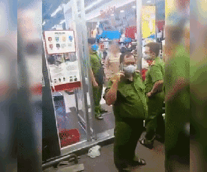 Người phụ nữ ở TP.HCM không đeo khẩu trang khi đi siêu thị còn lớn tiếng thách thức công an: 'Có dịch đâu mà đeo'