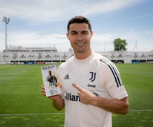 Ronaldo lần đầu đoạt giải Tiền đạo hay nhất Serie A