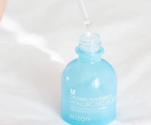 Hè nóng hãy dùng 6 lọ serum kiềm dầu này, da bạn sẽ không còn như 'chảo mỡ' mà vẫn căng đét mịn màng