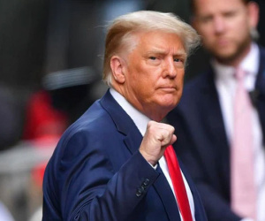 Ông Trump tuyên bố sẽ 'được phục chức tổng thống Mỹ' vào tháng 8: Có người nhắc tới 'đảo chính kiểu Myanmar'