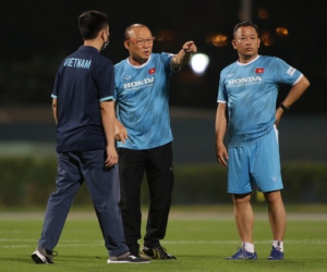 Ông Park họp BHL đội tuyển Việt Nam, lên kế hoạch theo dõi Indonesia và Malaysia