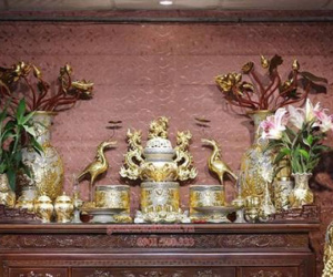 Đặt bàn thờ gia tiên phạm những điều này, đừng hỏi vì sao gia đình hao hụt tài lộc, đen đủi liên miên