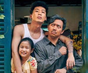 'Bố già' đại thắng tại Mỹ: Lọt top 10 doanh thu, tỷ suất bán vé vượt mặt bom tấn Hollywood